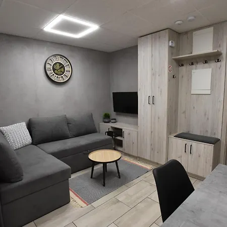 Apartment Na Tylnej W Sremie *