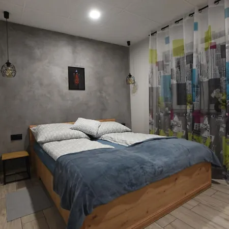 Na Tylnej W Sremie * 스렘