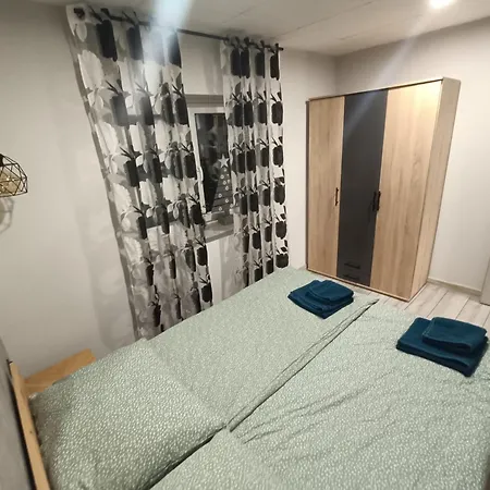 Na Tylnej W Sremie Apartment