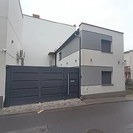 Na Tylnej W Sremie - Nr 1 Parter Apartment *