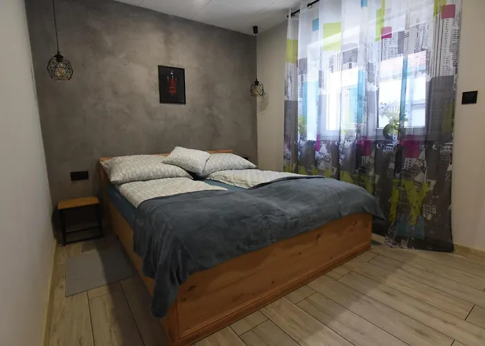 Na Tylnej W Sremie Apartment *